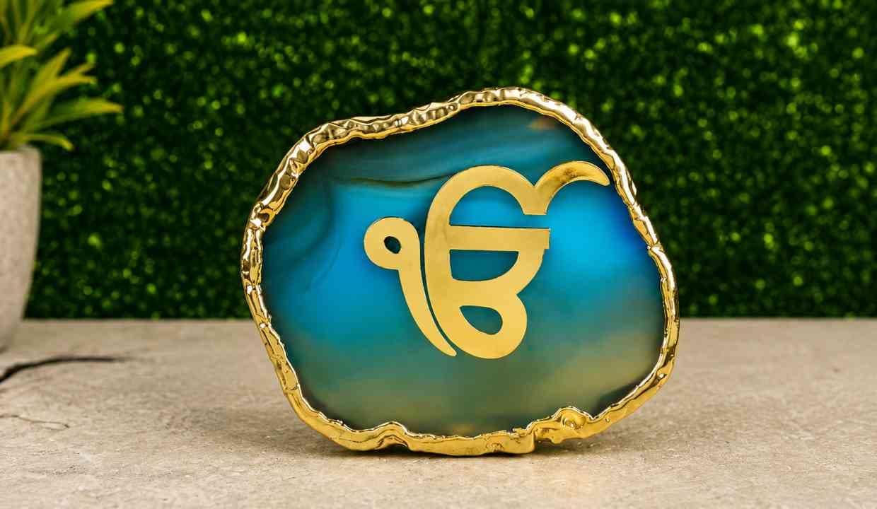 Crystal Stone Agate Ek Onkar Sileces & Coaster for Table